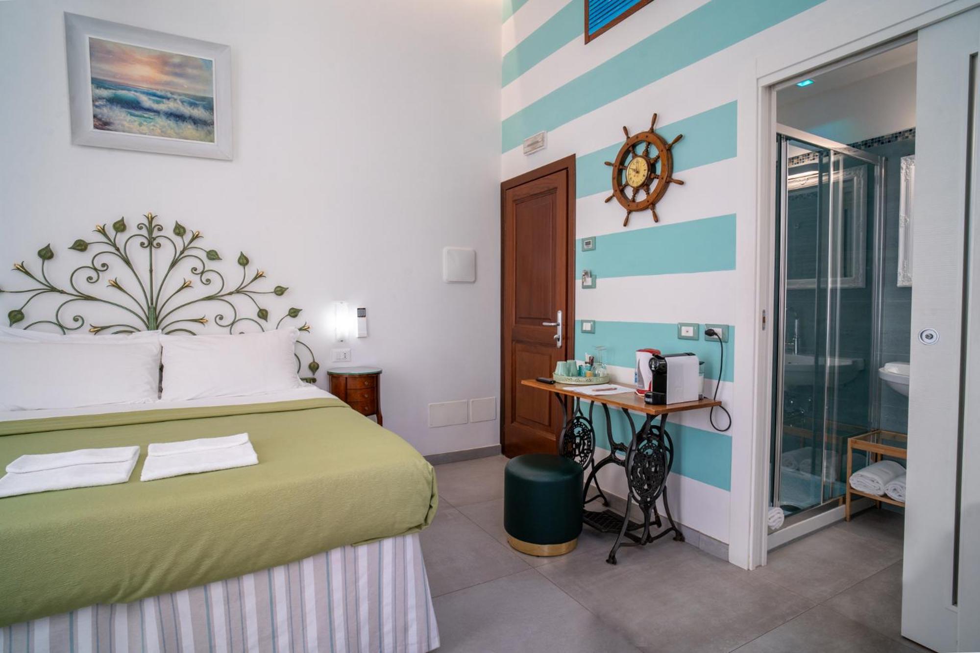 Teresa Rooms & Suites La Spezia Luaran gambar